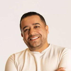 Picture of Gustavo Bernal